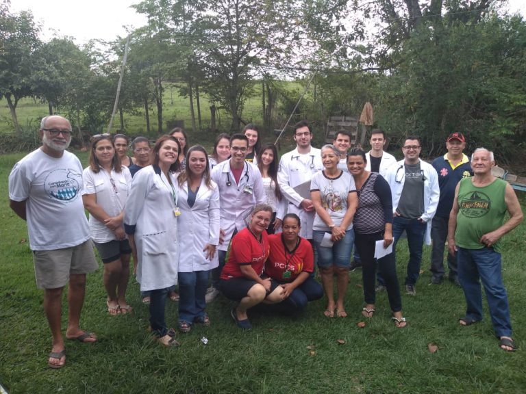 Estudantes de Medicina da UNOESTE levam Outubro Rosa para Zona Rural de ...
