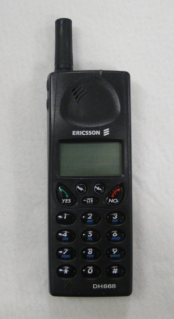 Celular Ericsson DH668 Museu de Tecnologia da Unoeste