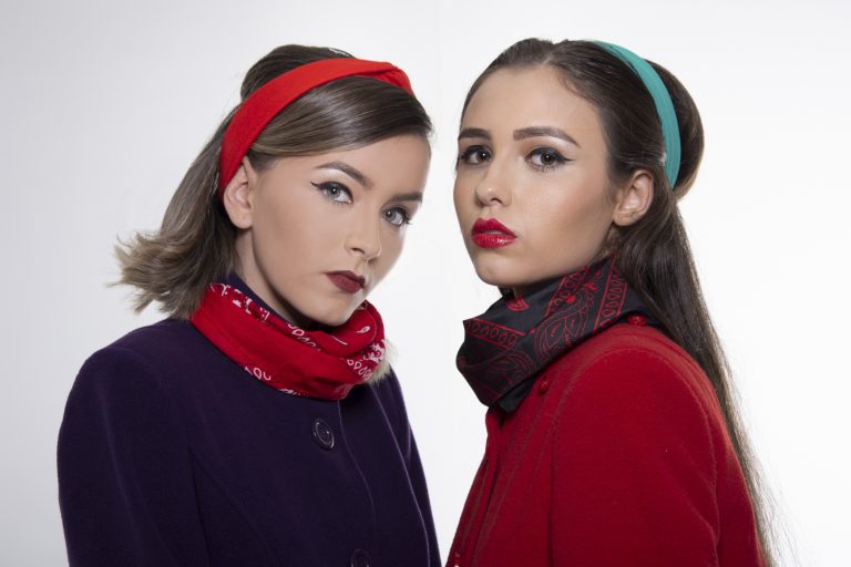 Anos 60 em Color Block
Créditos: Natália Silva e Tainá Gutierre