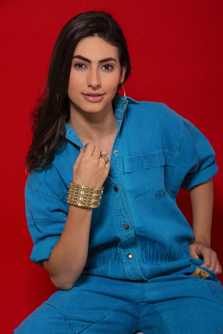 Pop Meets Punk 2000
Créditos: Caroline Moraes, Manoel Pires, Priscila Souza e Pamella Cerqueira