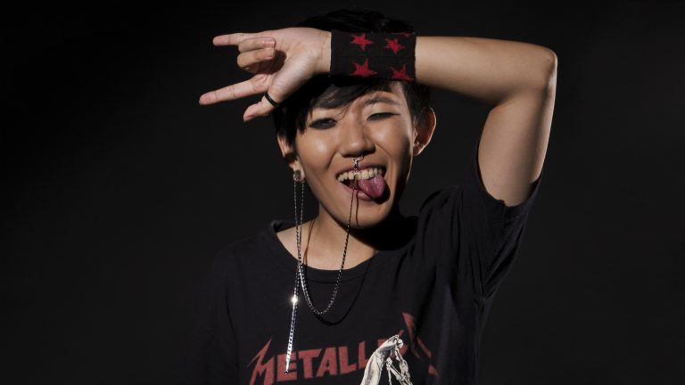 Pop Meets Punk 2000
Créditos: Caroline Moraes, Manoel Pires, Priscila Souza e Pamella Cerqueira