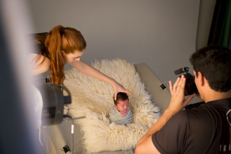 Oficina "Introdução à fotografia newborn e às técnicas de wrap". Palestrante: Francisco Meneguci Zaidel (Chico Zaidel Fotografia)
Foto: Marlene Reverte