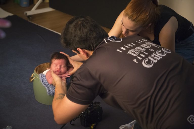 Oficina "Introdução à fotografia newborn e às técnicas de wrap". Palestrante: Francisco Meneguci Zaidel (Chico Zaidel Fotografia)
Foto: Marlene Reverte