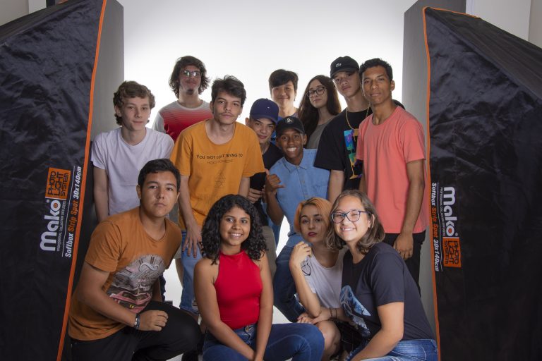 Fotos produzidas por alunos do ensino médio no 1º Dia Maker