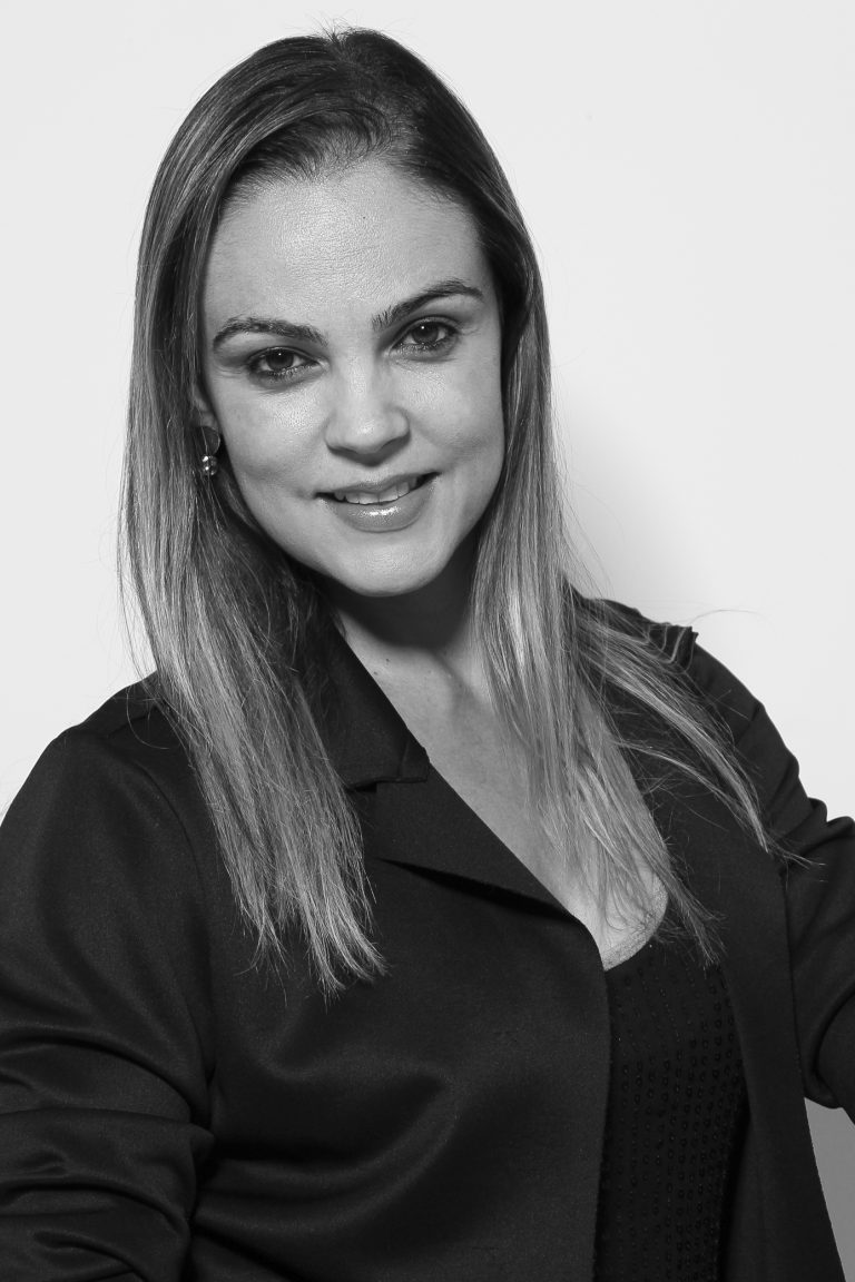 Doutora Larissa Crepaldi Trindade, Coordenadora do Curso de Publicidade e Propaganda e Tec. em Fotografia.
Foto: Felipe Piquione