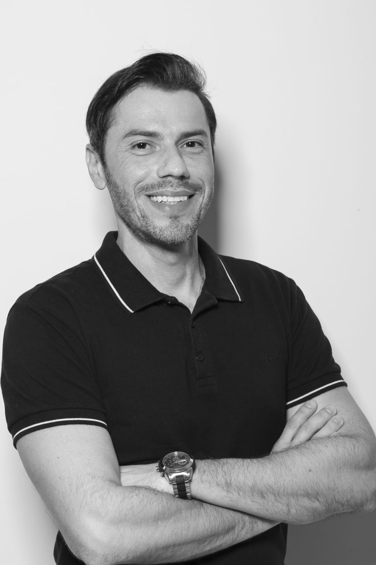 Mestre Everton Tomiazzi, professor nos Cursos de Publicidade e Propaganda e Tec. em Fotografia.
Crédito: Felipe Piquione