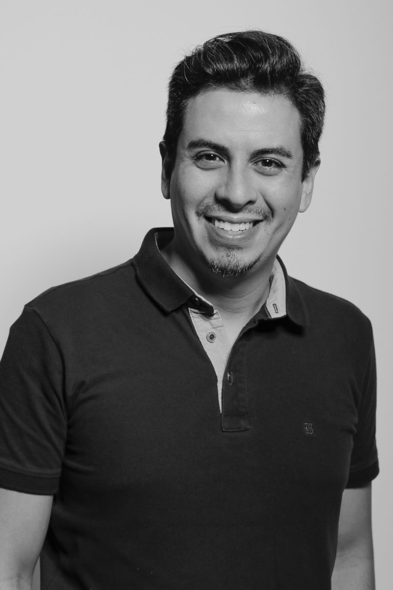 Especialista Thomas Aguilera Fernandes, professor no Curso de Tec. em Fotografia.
Crédito: Matheus Rodolpho